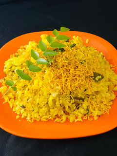 कांदा बटाटा पोहा (Kanda batata poha recipe in Hindi) रेसिपी मुख्य फोटो