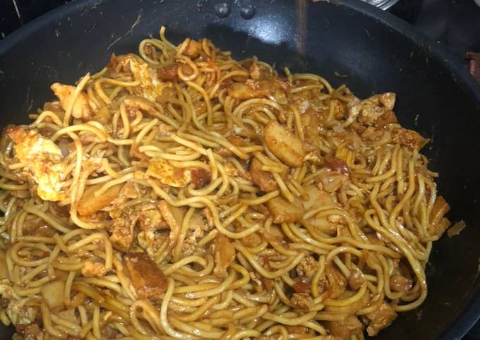 How to Make Homemade Mee Goreng Mamak 🍜