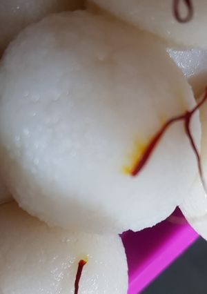રસગુલ્લા (Rasgulla Recipe In Gujarati) રેસીપી મુખ્ય ફોટો