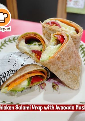 Gambar 👩‍🍳Chicken Salami Wrap with Avacado Mash