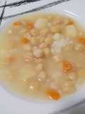 Puchero de arroz saludable