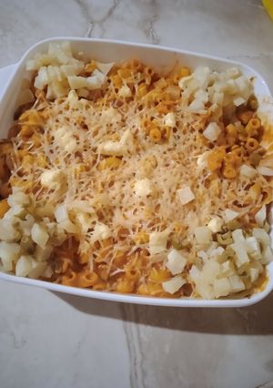 صورة لوصفة مقرونة بالبشاميل والطون بنة تهبل 😋