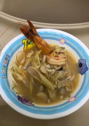 Hình của món Tomyum thái.