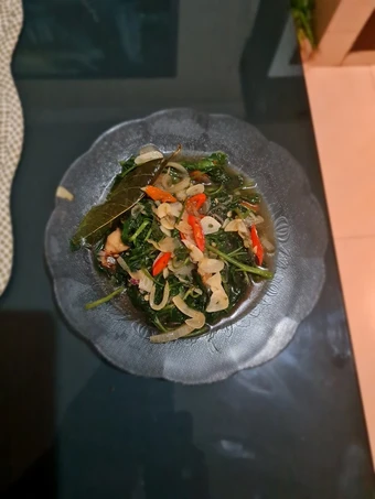Cara Gampang Menyiapkan Resep Tumis Kangkung saos tiram yang Uenak Anti Ribet, Lezat Sekali
