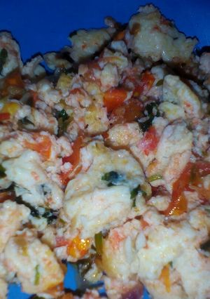 A picture of Coriander scrambled eggs.