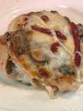 Lasagna de salmón con baby espinacas a la sonorense