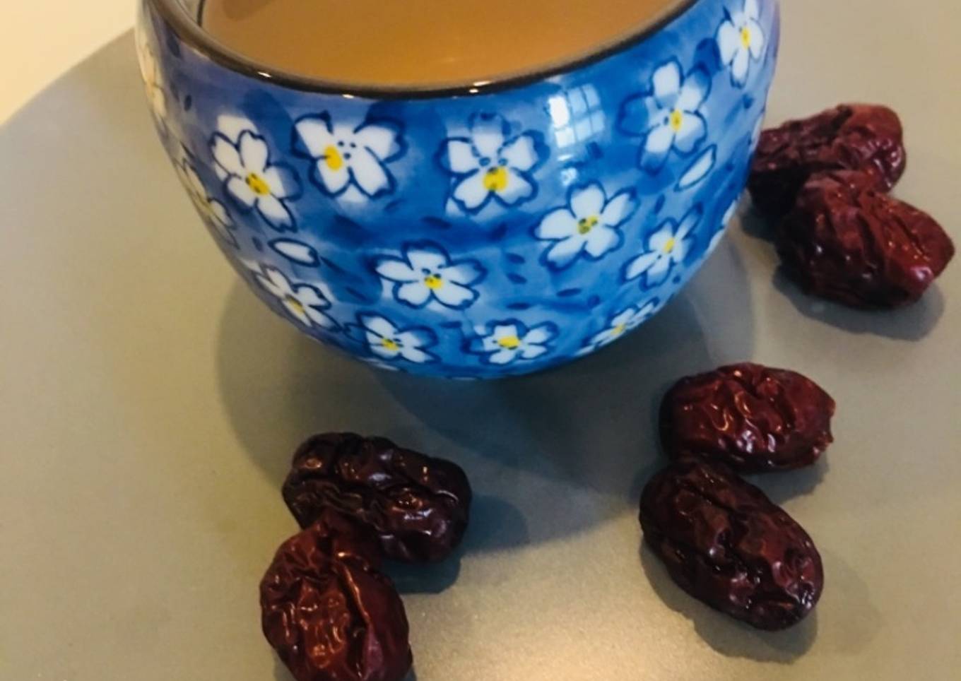 Red dates ginger tea