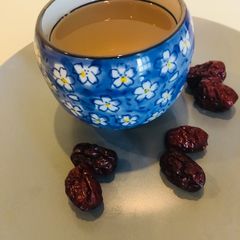 A picture of Red dates ginger tea.