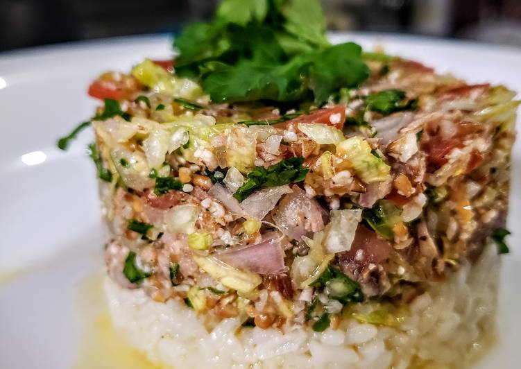 TABBULLE Con Atún 🐟 sobre cama de Arroz Blanco...!