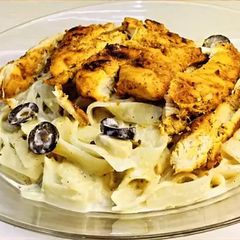 Restaurant style fettuccine Alfredo pasta❤️❤️ A picture of Restaurant style fettuccine Alfredo pasta❤️❤️.