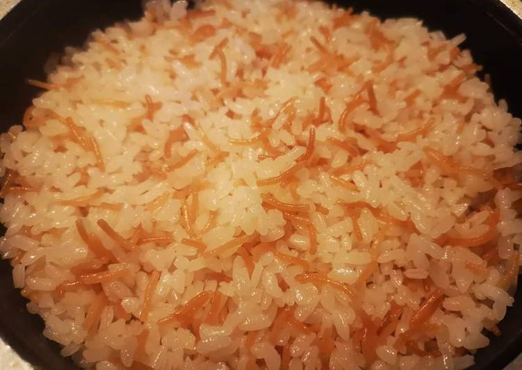أرز بالشعيريه