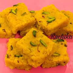 A picture of Kesariya Coconut Burfi.