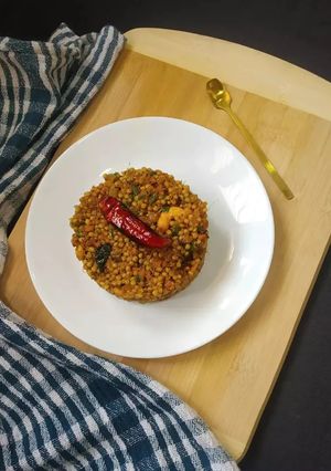 A picture of Sprouts Jowar Upma.