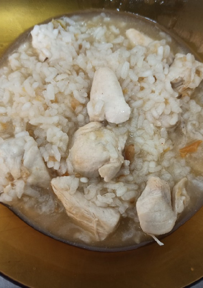 Una foto de Arroz con pollo