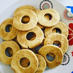 Shortbread cookies A picture of Shortbread cookies.