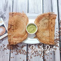 A picture of Kala Chana/Black Chickpeas Dosas.