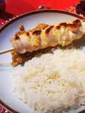 Brochette de poulet sauce aux cacahuètes