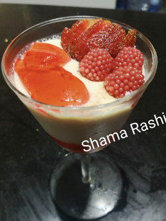 A picture of Strawberry pannacotta.
