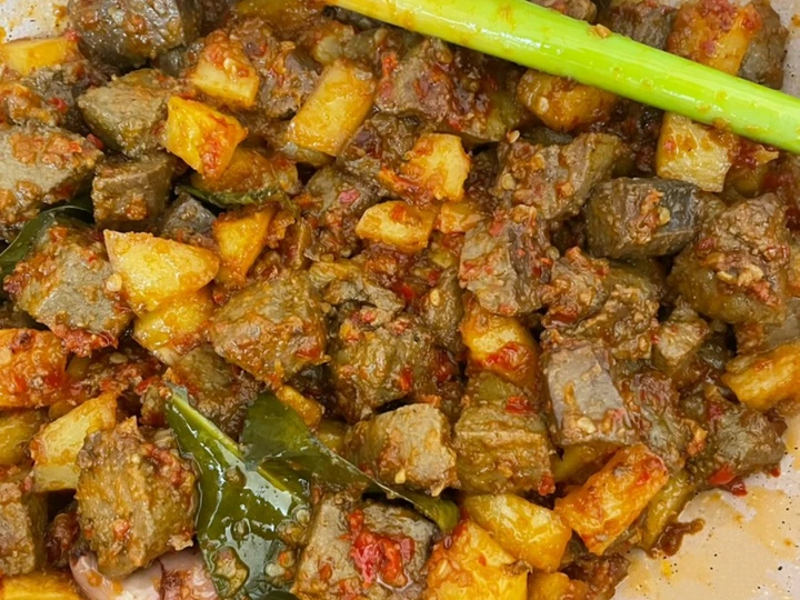 Cara Mudah Menyiapkan Resep Sambal Goreng Ati Kentang yang Uenak Anti Ribet, Uenak Banget