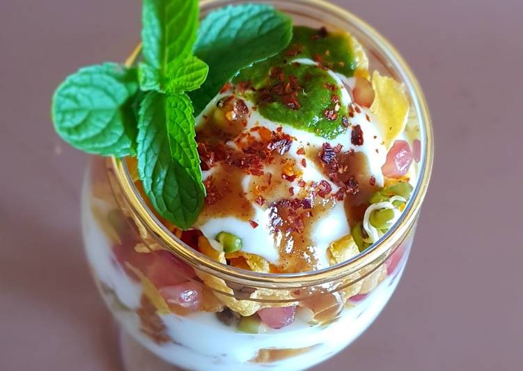 How to Make Homemade Breakfast chat parfait