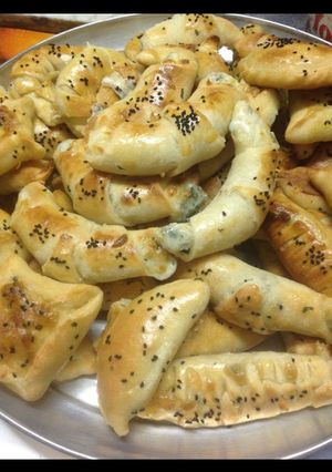 صورة لوصفة فطائر بالجوز او الجبن