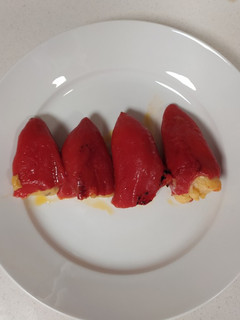 Una foto de Pimientos rellenos de bacalao