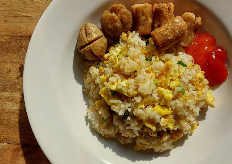 Cara Gampang Menyiapkan Nasi goreng putih sederhana🍚 yang Lezat