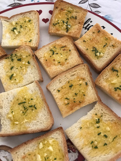 Foto resep Garlic Bread Roti Tawar Oven Simpel