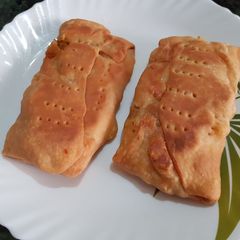 A picture of Paneer Soya stuffed Veg Pockets.