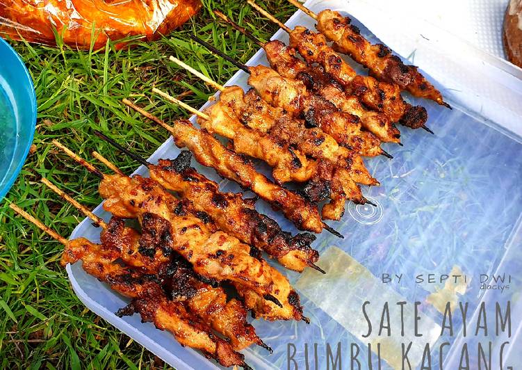 Sate Ayam Bumbu Kacang Gurih Abang-Abang Sate!^^