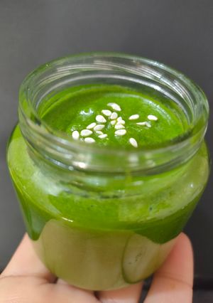 A picture of Coriander chutney.