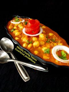 પંજાબી છોલે (Punjabi Chole Recipe In Gujarati) રેસીપી મુખ્ય ફોટો