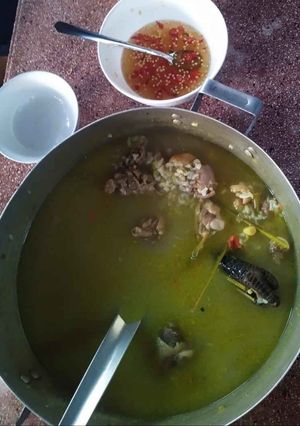 Hình của món Cháo Cối Gà Đá.