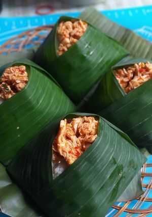 Foto resep Nasi Pincuk Ayam Pedas