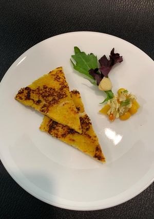 વેજીટેબલ રવા પુડલા (Vegetable Rava Pudla Recipe In Gujarati) રેસીપી મુખ્ય ફોટો