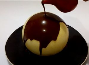 Una foto de Salsa caliente de chocolate oaxaqueño