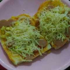 A picture of Pizza roti tawar.