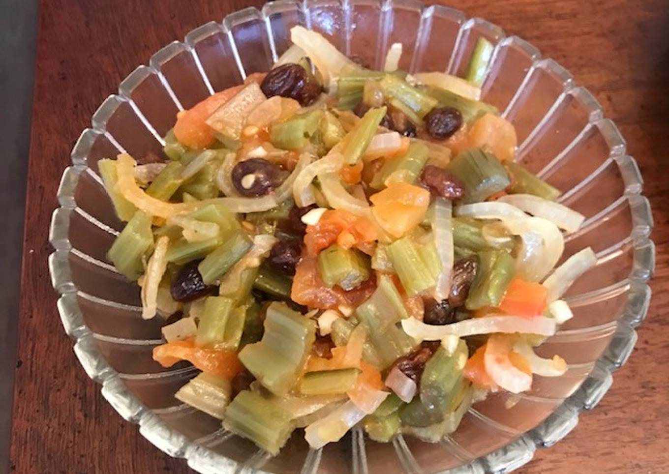 Troncos de acelga con pasitas