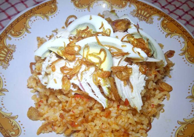 Resep Nasi goreng surabaya oleh Ummu Azzahra - Cookpad