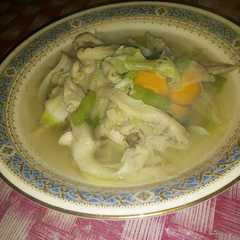 A picture of Sop ayam sewir&jamur sewir.