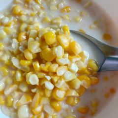A picture of Sweet corn with coconut milk (บวดข้าวโพด).