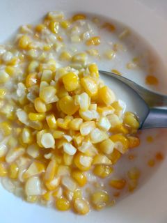 A picture of Sweet corn with coconut milk (บวดข้าวโพด).
