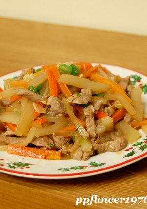 紅白蘿蔔炒肉絲 的食譜成品照片