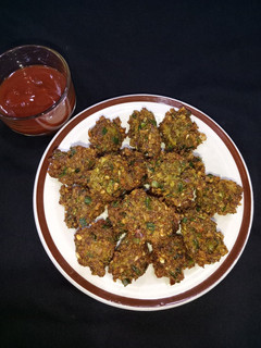 रमास के पकौड़े (Ramas ke Pakode recipe in Hindi) रेसिपी मुख्य फोटो