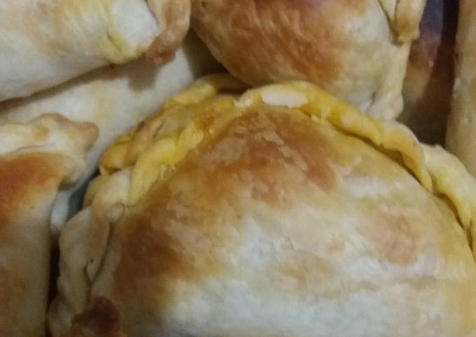 Empanadas Con Masa Suave Y Caserita Tipo Hojaldre Receta De Maria José González Cookpad 8356