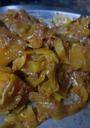 आलू पत्ता गोभी की सब्जी (aloo patta gobi ki sabzi recipe in Hindi) रेसिपी मुख्य फोटो