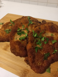 Una foto de Milanesas de pollo 🍗