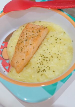 Foto resep Menu mpasi 12m+ (menu anak) salmon with cheesy mashed potato