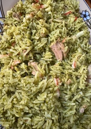 صورة لوصفة رز اخضر بالكابوريا والتونة