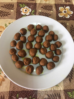 સૂંઠ ગોળી (Sunth goli Recipe in Gujarati) રેસીપી મુખ્ય ફોટો